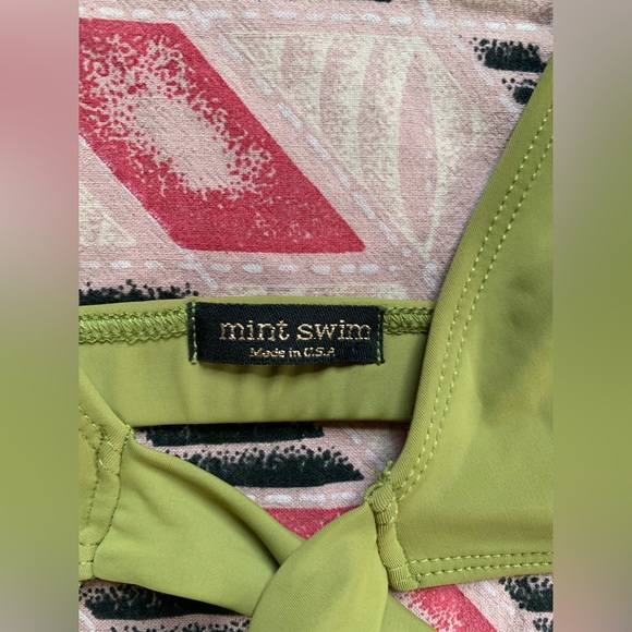 Bikini - Picture 2 of 3